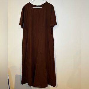 NWT Women’s casual maxi length brown short‎ sleeve comfort size 2XL dress.